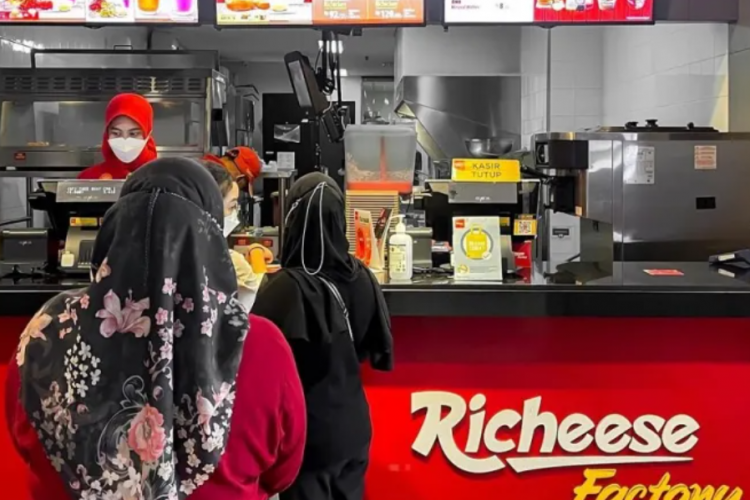 Daftar Gaji Karyawan Richeese Factory di Indonesia Terbaru 2023, Mulai dari Kasir Hingga Tingkat Manajemen