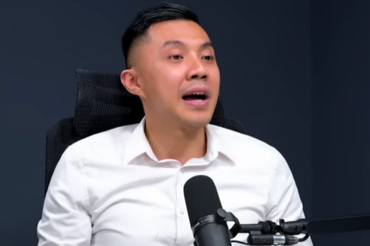 Kasus Rahim Wanita 'Copot' Usai Melahirkan di Dukun Beranak Viral Setelah Podcast Raditya Dika Tayang, Begini Kronologi dan Risiko Medis!