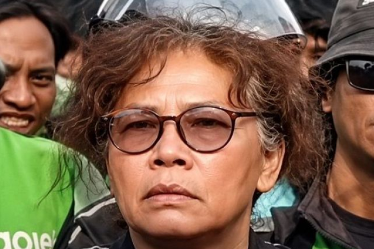 Siapa Melva Pardede Ojol? Viral Usai Tertangkap Kamera Tengah Mengamuk ke Massa Aksi Demo Pati