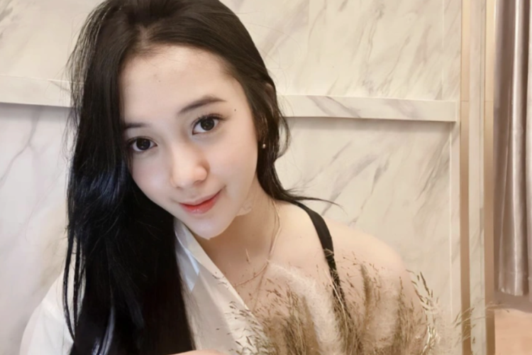 Sosok Tendriyani Awaludin yang Diduga Pelakor, Dilabrak Istri Sah di Wisuda STIE Kendari Viral