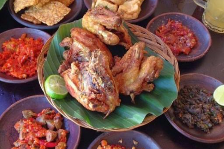 Rekomendasi Menu Waroeng Spesial Sambal (SS) yang Wajib Dicoba, Dijamin Langsung Bikin Ketagihan!