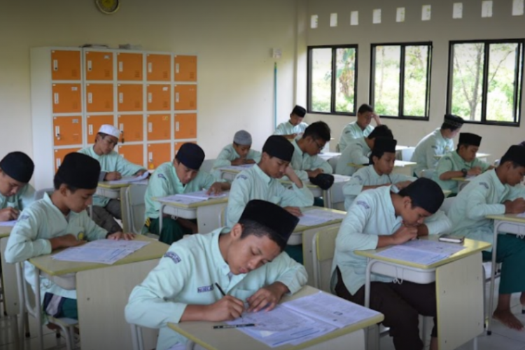 Program Pendidikan Pondok Pesantren Madinatul Quran Bogor, Membentuk Generasi yang Berkarakter & Visioner