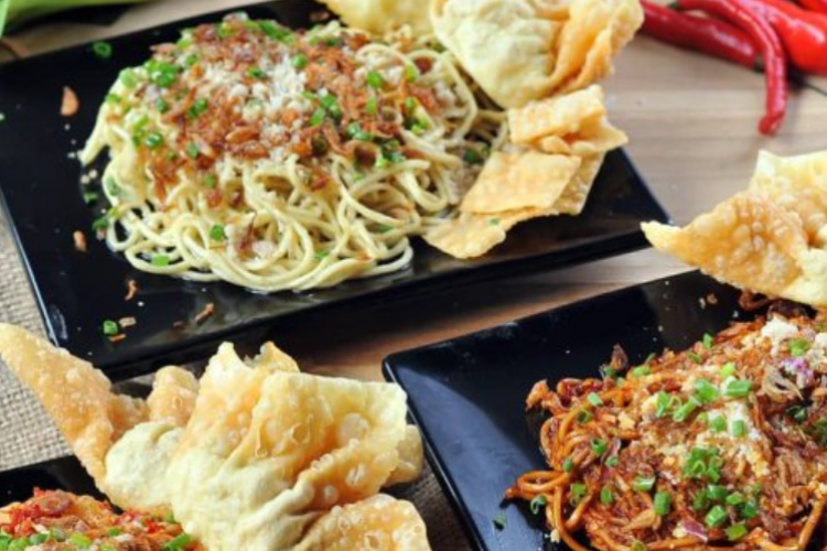 Daftar Menu Viral Mie Gacoan Solo Manahan 2023, Pecinta Pedas Harus Cobain Minimal Sekali 