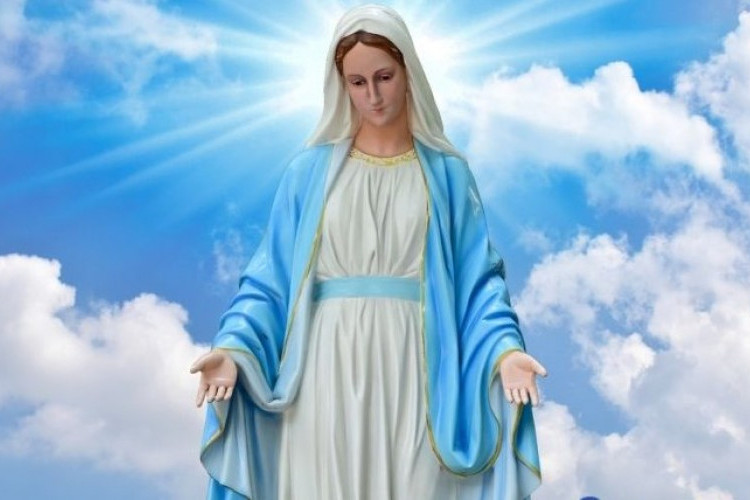 Doa Salam Maria dalam Bahasa Inggris, Pujian Untuk Santa Maria Bunda Allah