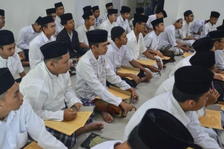 Kumpulan Contoh Kultum dengan tema Menuntut Ilmu, Penuh Motivasi dan Menginspirasi!