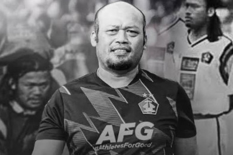 Kabar Duka Sepak Bola Kediri: Legenda Juara Liga Indonesia 2003 Patmawi Grandong Resmi Dilaporkan Meninggal Dunia