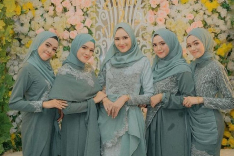 Warna yang Cocok Dengan Hijau Tosca Untuk Pakaian, Ikuti Trend Terkini Agar Fashionable!