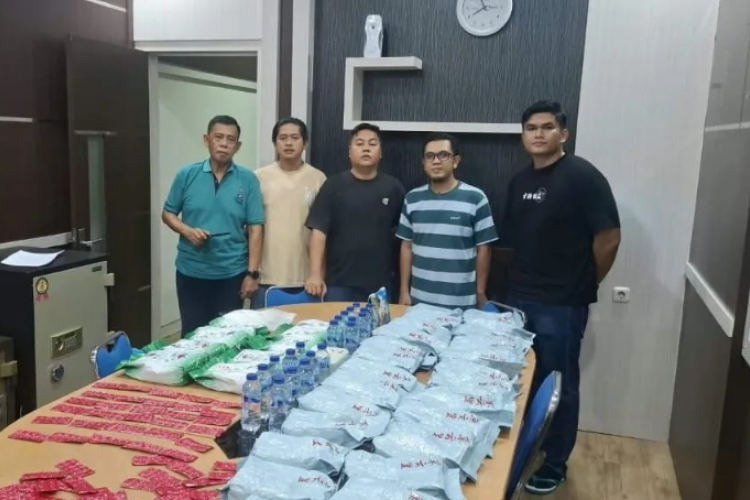 Kurir Pengirim Narkotika Jenis Sabu Seberat 35kg Ditangkap Polda Sumsel, Kini Kasusnya Masih Terus Diselidiki