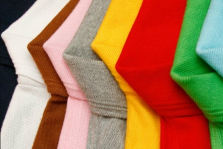 Jenis-jenis Bahan Kaos Polo Terbaik, Nyaman Digunakan dan Cocok dalam Berbagai Acara Santai!