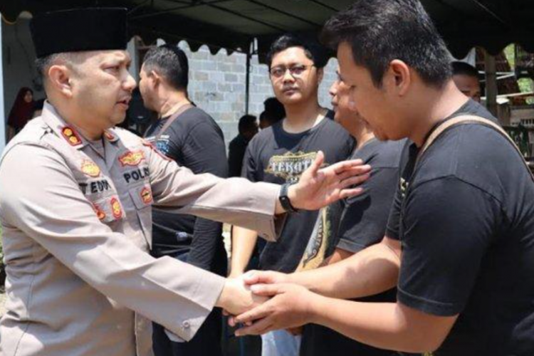 Kapolres Kediri Kota Buat Timsus dan Janji Tangkap Tersangka Pengeroyokan yang Tewaskan Pesilat PSHT