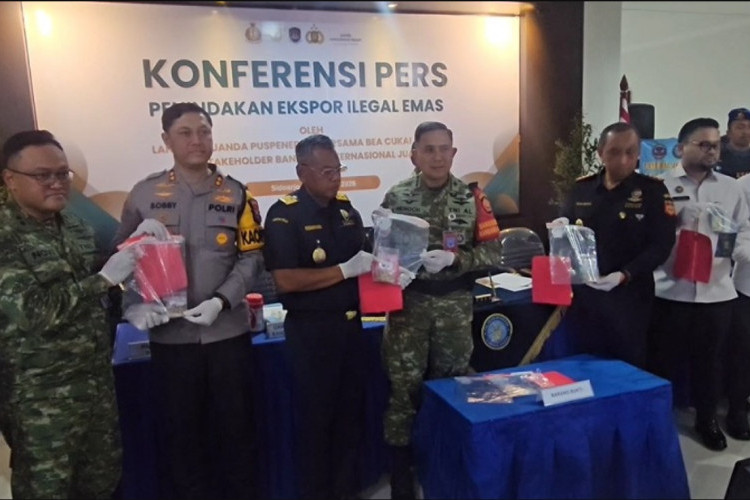 Penyelundupan 1,1 Kg Serbuk Emas Senilai Rp2,9 Miliar di Juanda Terungkap, WN India Kini Diamankan Kepolisian!