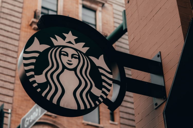 Harga Franchise Starbucks Coffee Shop Indonesia 2023, Bisnis Kuliner Kekinian dan Menjanjikan