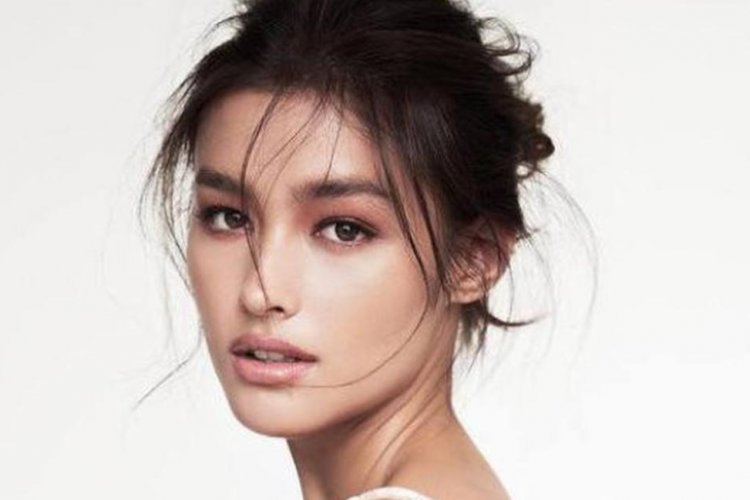 Sifat Wanita yang Lahir di Bulan Februari, Ternyata Dikenal Romantis Lho!