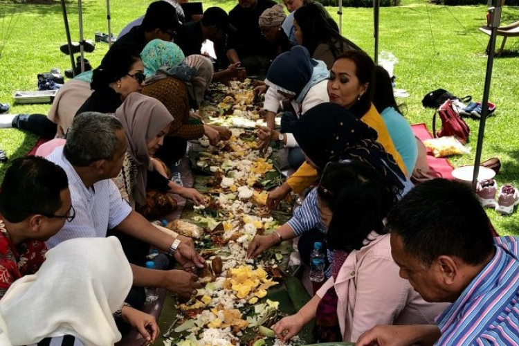 Menguak Makna dari Tradisi Munggahan, Wujud Rasa Syukur dan Ajang Silaturahmi dengan Sesama