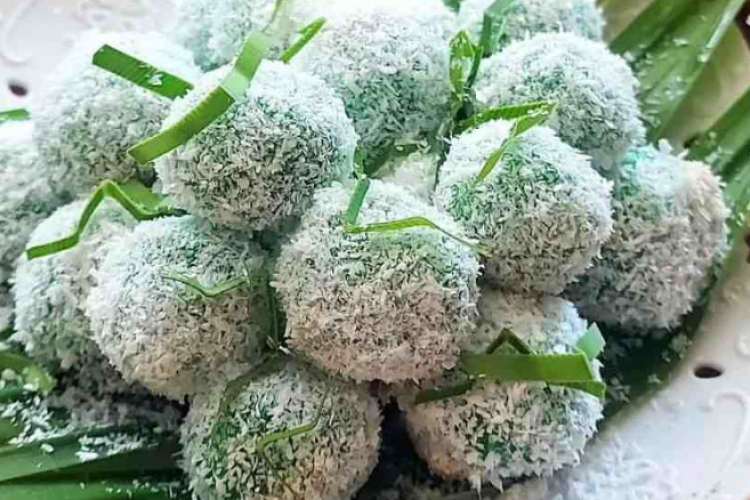 Resep Klepon Tepung Ketan Untuk 40 Porsi, Lembut Lumer di Mulut dan Mudah Dibuat