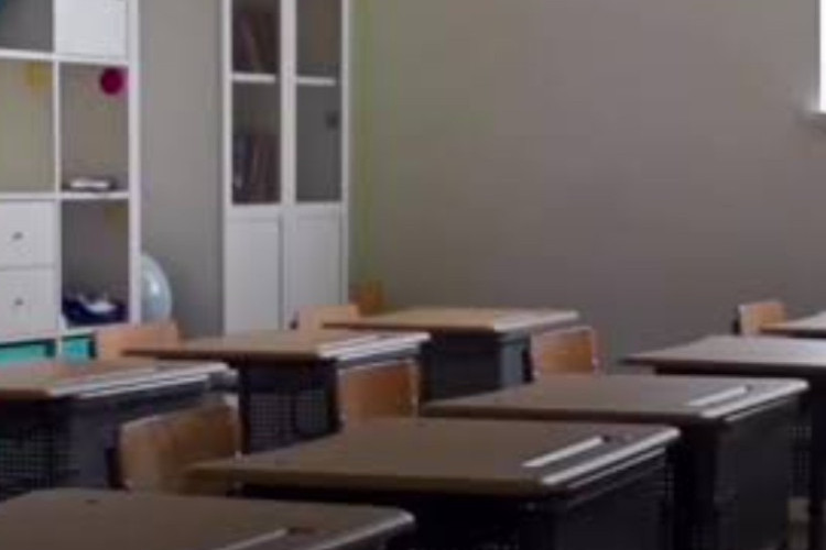 GEGER! Video CCTV 21 Detik Kepala Sekolah dan Guru Pekalongan Viral Media Sosial, Disdikbud Beri Penjelasan