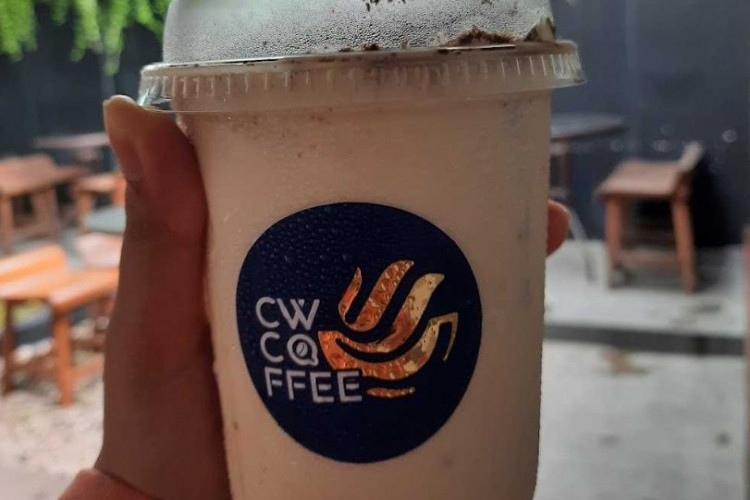 Lokasi lengkap dan Jam Operasional CW Coffee Siantan Pontianak, Oreo Coffee Menjadi Menu Rekomendasi Disini