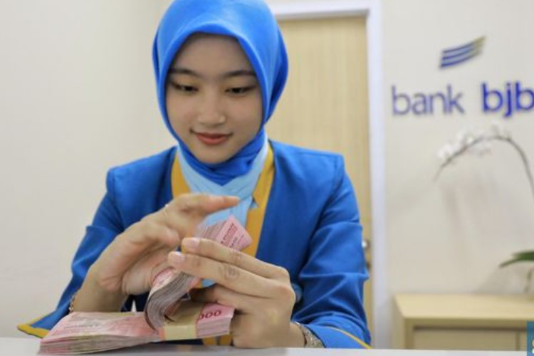 2 Macam Pinjaman Bank BJB Dengan Jaminan Sertifikat Berikut Ulasan Keuntungan dan Kekurangannya