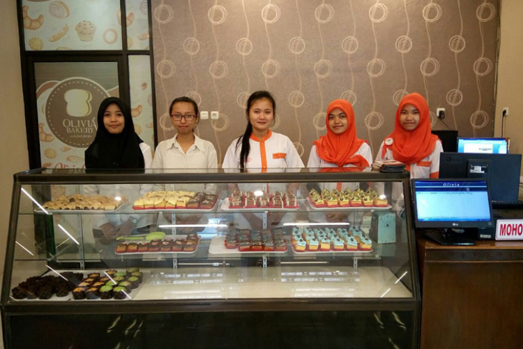 Daftar Harga Menu Olivia Bakery Mojokerto Terbaru 2023, Tersedia Kue Tart dengan Tampilan Mewah