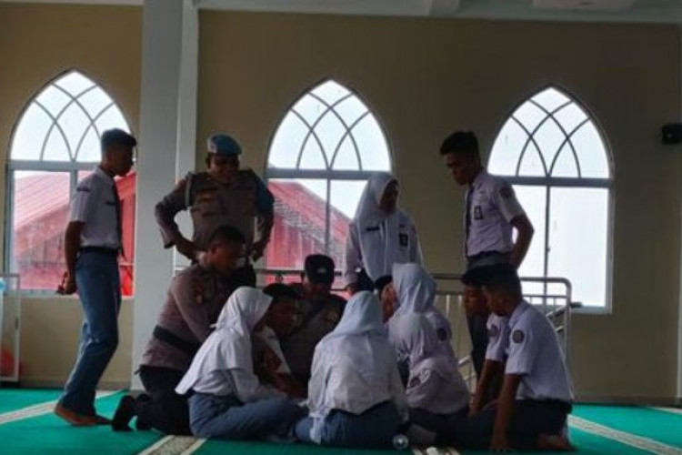 Kesurupan Masal di SMAN 1 Tanjungpinang, Bikin Gempar! Siswa Dipulangkan Lebih Pagi