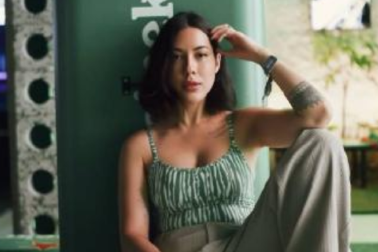 DJ Patricia Schuldtz Resmi Jadi Bagian Keluarga Cendana Usai Menikah dengan Darma Mangkuluhur, Cincin Berlian Afrika Jadi Saksi!