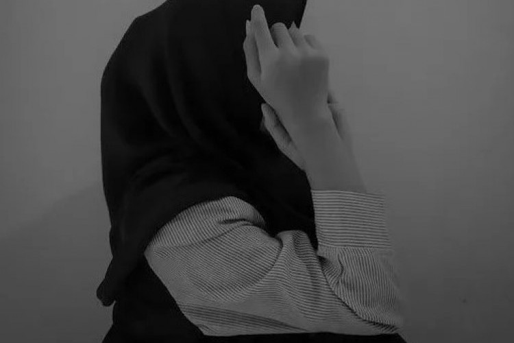 Download Foto Profil PP WA Cewek Hijab Aesthetic, Fotogenic Meskipun Syari