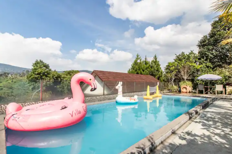 Sewa Villa di Lembang Untuk 10 Orang Murah dan Miliki Pelayanan Terbaik, Cocok Untuk Liburan Keluarga