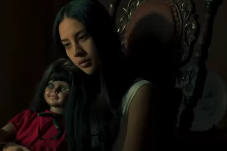 Sinopsis Film Spirit Doll (2023), Segera Rilis! Teror Boneka Mengerikan Kepada Anya Geraldine