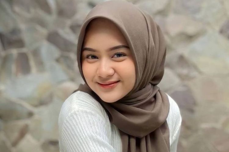 Cara Edit Warna Kerudung Online Terbaru 2023 Tanpa Aplikasi dan Gratis