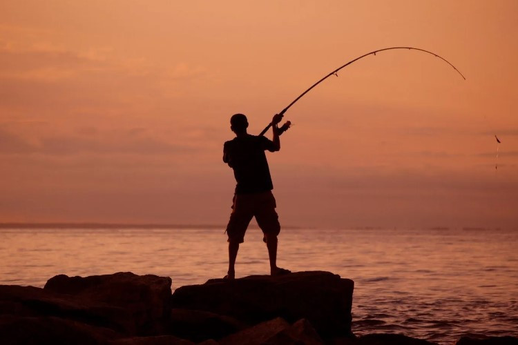 Bacaan Doa Nabi Sulaiman Untuk Mancing di Laut dan Sungai, Tak Perlu Repot-Repot Ikan Langsung Ngumpul 