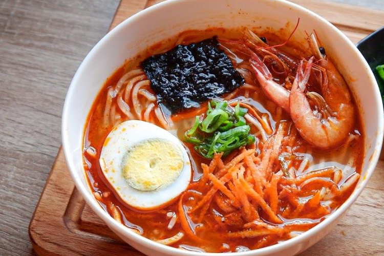 Harga Menu Waroenk Ramen Kediri Tahun 2023, Sajian Menarik Ragam Hidangan Jepang Halal yang Menggoda