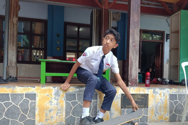 Davin Syauqi Siswa SMPN 6 Malang Berhasil Raih Medali dalam Berbagai Ajang Skateboard, Videonya Viral dan Dapat Banyak Apresiasi!
