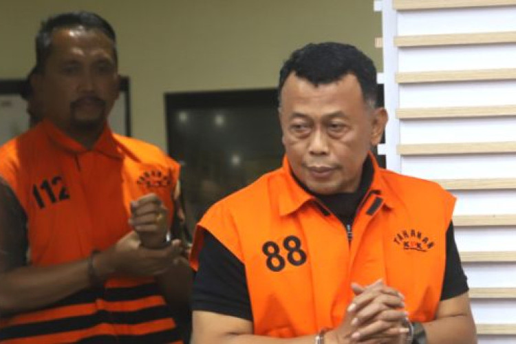 Info Terbaru Kasus Bupati Ponorogo Nonaktif Sugiri Sancoko Terkait Kasus Korupsi : KPK Sita Mobil Mewah dan Periksa Belasan Saksi