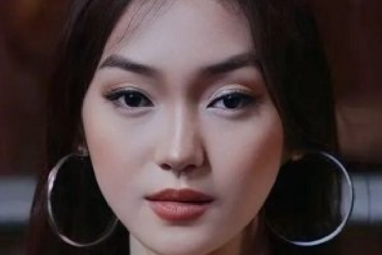 Link Nonton Drama Halo-Halo X (2023) Episode 2 SUB INDO, Pertemuan Audrey Avila dengan Laki-laki Misterius