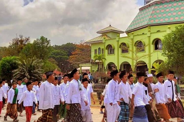 Biaya Pendidikan Pondok Pesantren Darussalam Bogor Tahun Ajaran 2023/2024 Untuk Semua Jenjang