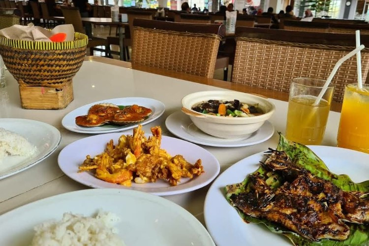 Harga Menu Jumbo Seafood Resto Teluk Betung Selatan Bandar Lampung, Surganya Para Pecinta Boga Bahari Dengan Porsi Large