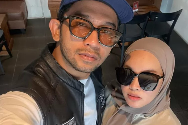 Ini Sosok Fitri Arifin, Istri Alfie Alfandy yang Nikah Karena Cinlok di Lokasi Syuting Film Hijrah Cinta