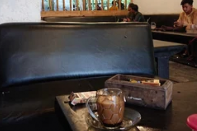 Cafe Hampa Lumajang, Jadi Tempat Nongkrong Asyik Bareng Teman Buka Hingga 24 Jam 