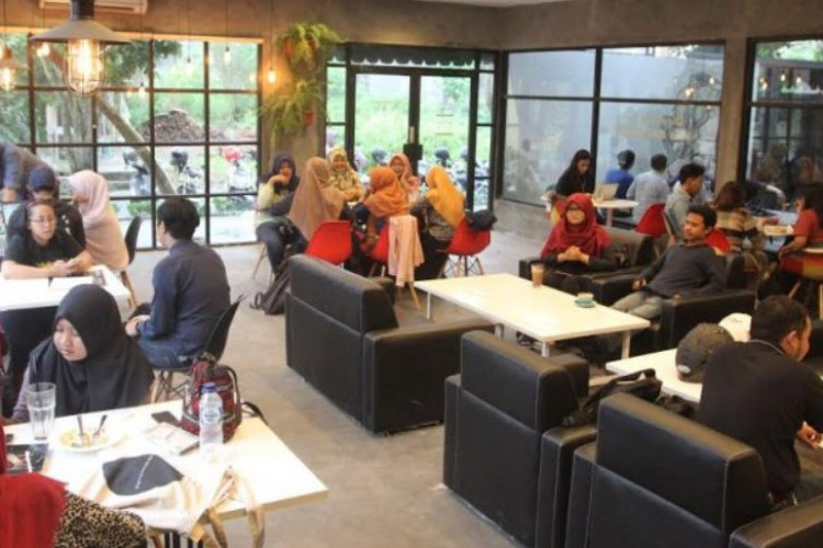 Harga Menu Lantai Bumi Cafe Yogyakarta Terbaru 2023, Rekomendasi Tempat Nongkrong dengan Interior Menawan