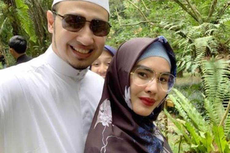 Apakah Kartika Putri Cerai dengan Habib Usman? Ini Fakta Terbaru Biar Gak Kemakan Gosip Murahan!
