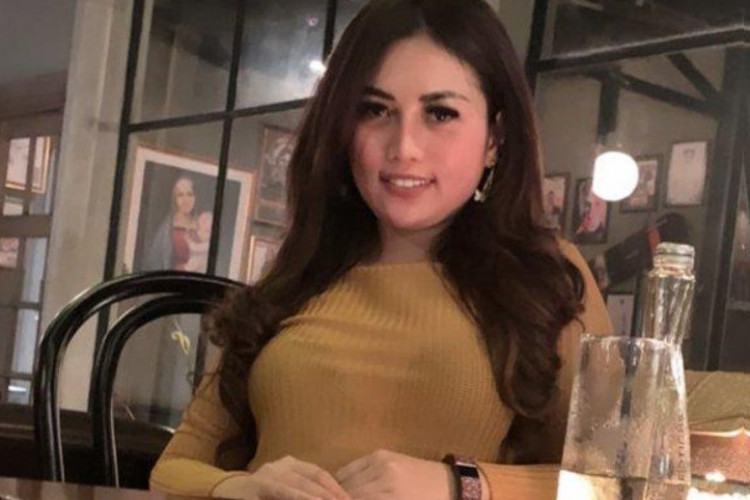Klarifikasi Video Bella Angelica Joget di Atas Meja Sampaikan Maaf, Mengaku Tak Tau Kalau Direkam