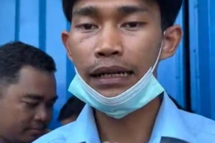 VIRAL! Rafli Ridho Kepala SPPG Kalitengah Sidoarjo Resmi Dicopot dari Jabatannya Buntut Kasus Keracunan 700 Santri