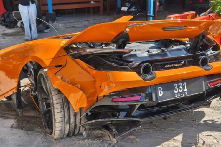 Youtuber Andra ST Kecelakaan, McLaren 720S Senilai Rp9M Miliknya Terbelah Dua Padahal Baru Beli 3 Bulan