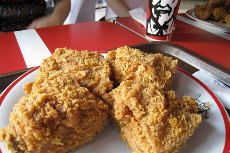 Harga Menu KFC, Manahan Solo Terbaru 2023, Nikmati Kuliner Populer Bersama Orang Tercinta