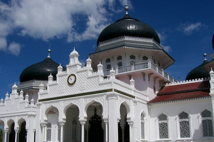 Rekomendasi Travel Medan Meulaboh – Banda Aceh PP Terbaik Berikut Harga dan Kontaknya