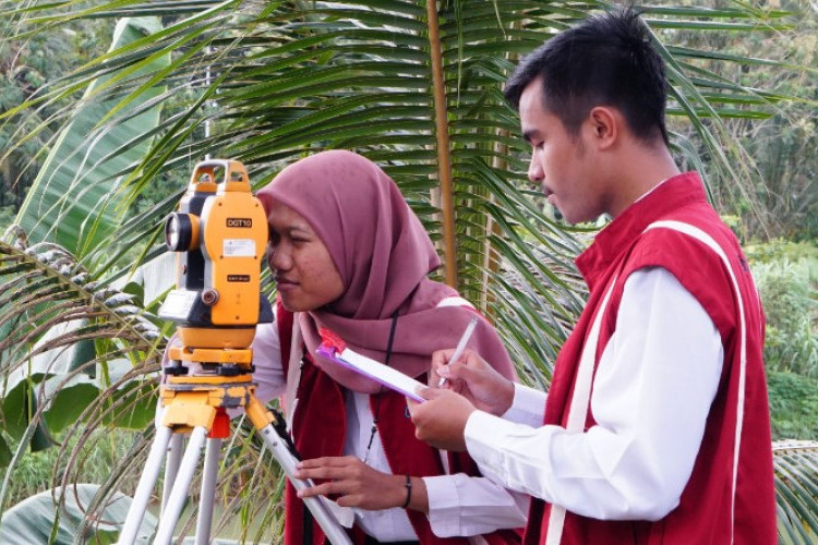 Kisaran Gaji Jurusan Geospasial di SMK, Miliki Prospek Kerja dan Gaji yang Tinggi!