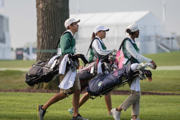 Daftar Gaji Caddy Golf Terbaru Lengkap Dengan Tugas, Syarat, dan Job Desknya 