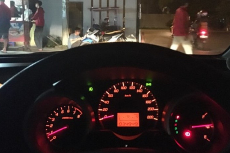 10 PAP di Dalam Mobil Pada Malam Hari Tidak Seperti Rekayasa, Cocok Untuk Manas-manasih Doi Nih