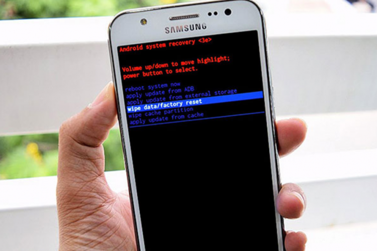 Cara Reset HP Samsung J5 Paling Mudah Langsung Berhasil, Cuma dengan Tombol Kombinasi Ini
