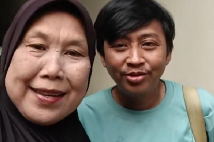 Pasangan VIRAL Ida Hayati dan Adi Prasetyo Nekad Nikah Meski Seumuran Dengan Mertua, Ketemu Saat Narik Ojek